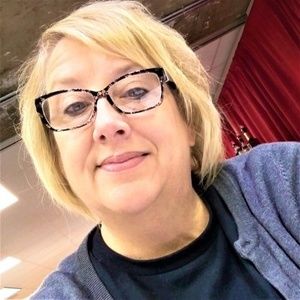 Meet your Posher, Lisa